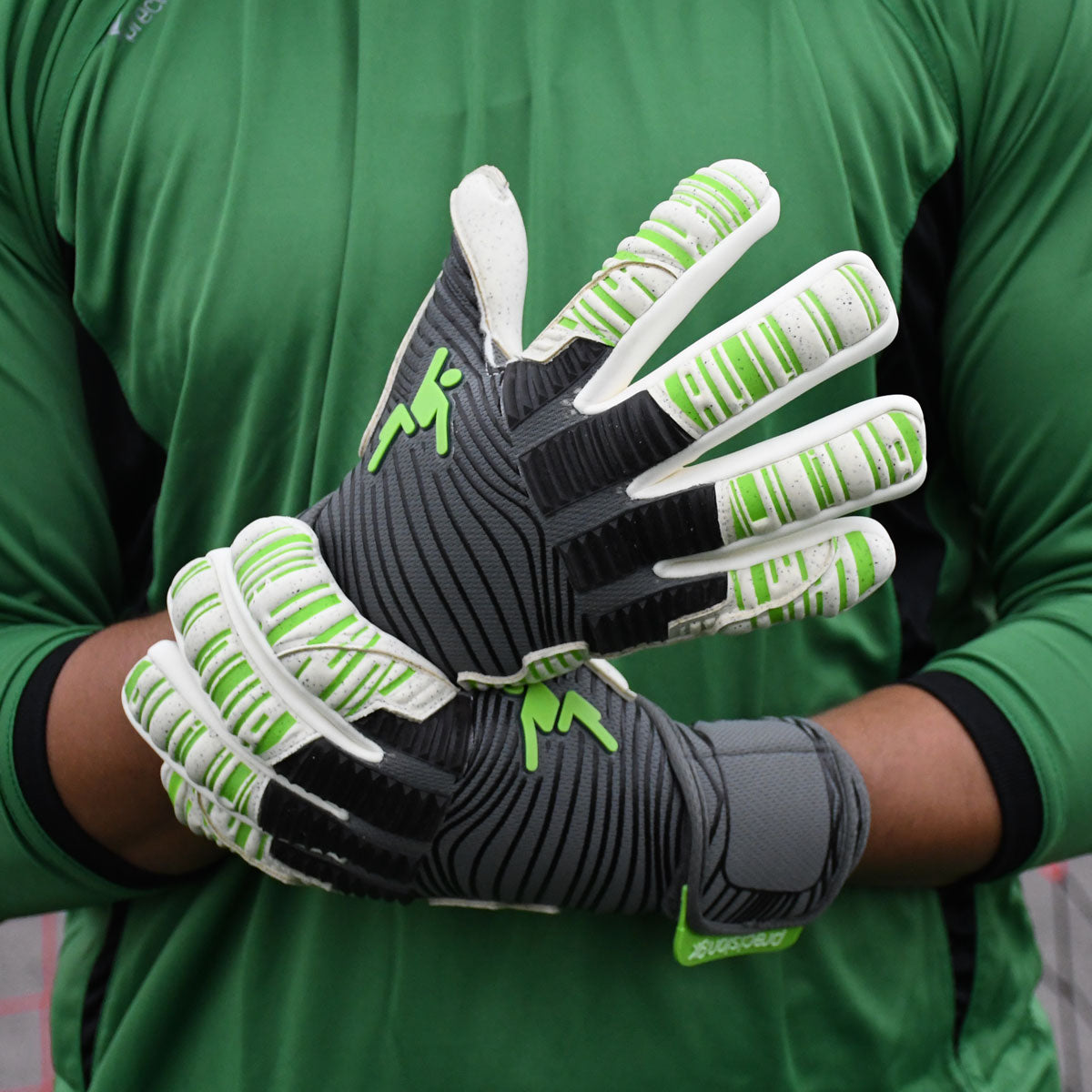 Precision Elite 2.0 Quartz Goal Keeper Gloves - Adult